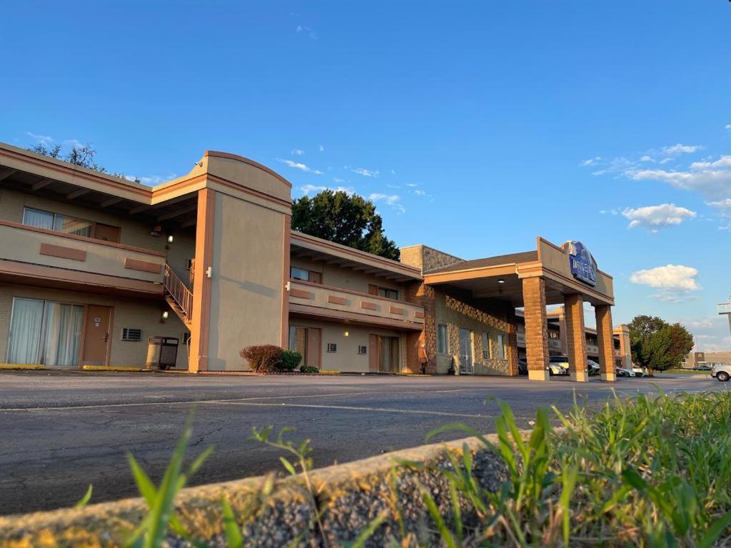 Haven Inn & Suites St Louis Hazelwood - Airport North Экстерьер фото